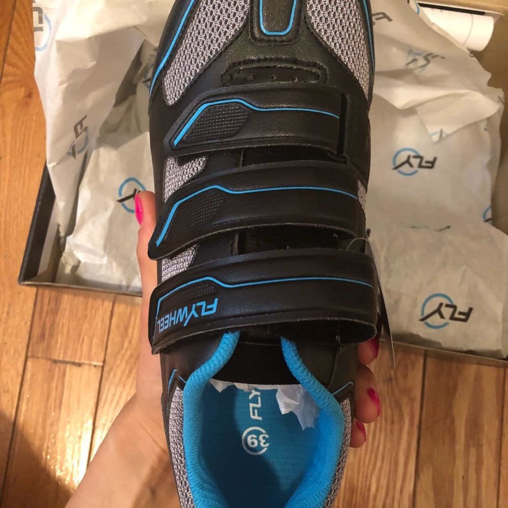 Cycling shoes